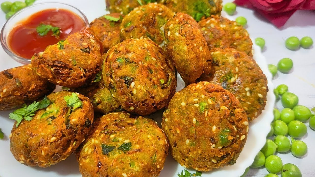 कच्चे हरे मटर से बनाएं इतना टेस्टी और आसान नाश्ता जो सभी का दिल जीत ले । Easy Nashta Recipe 