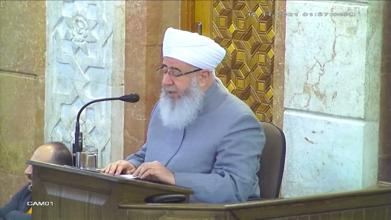 هل تعدُّ صلاة العشاء بعد منتصف الليل قضاءً أم أداءً؟