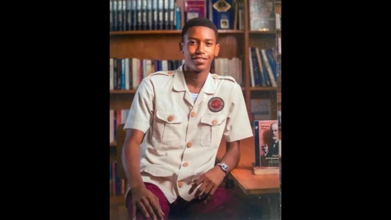 Funérailles du bachelier Wanderson ZAMY à la paroisse Saint Pierre de Pétion-Ville