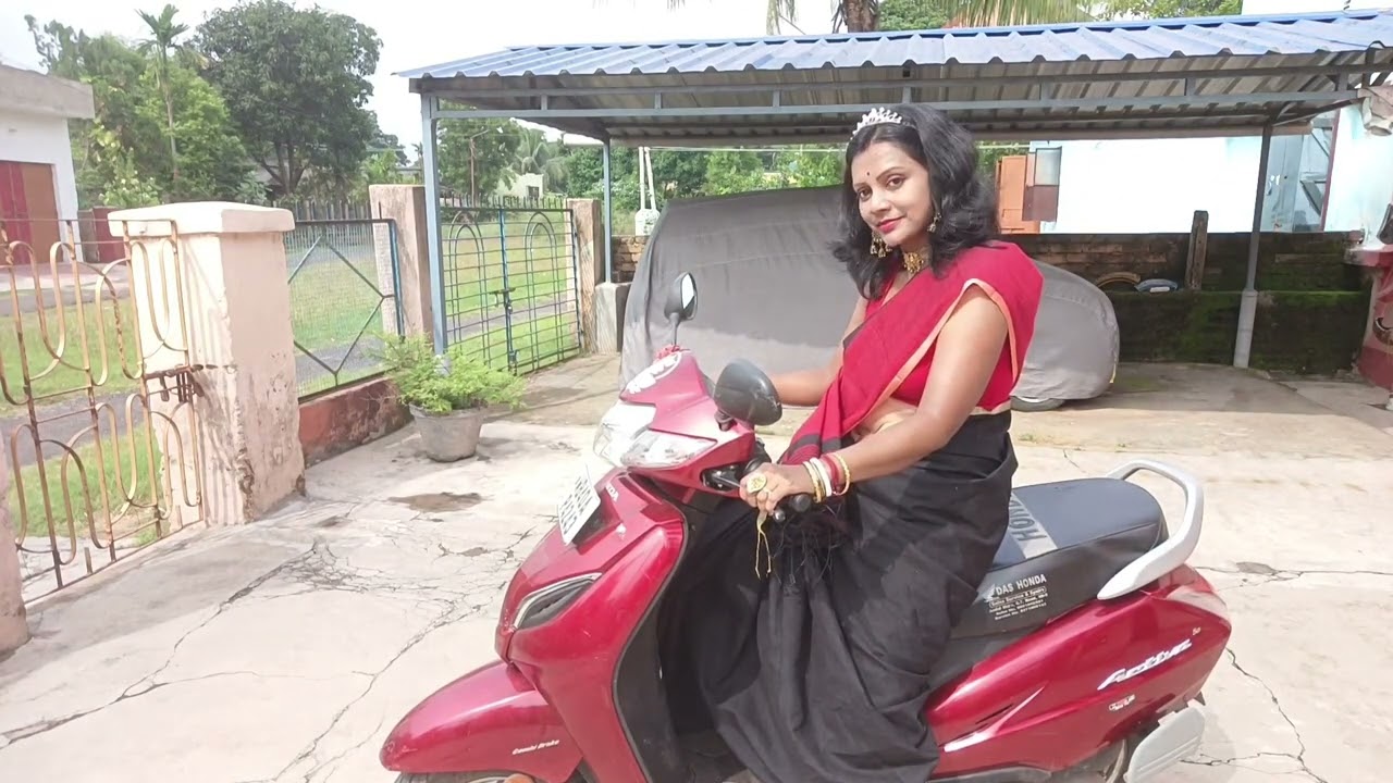 Petrol scooty kick start and revving
