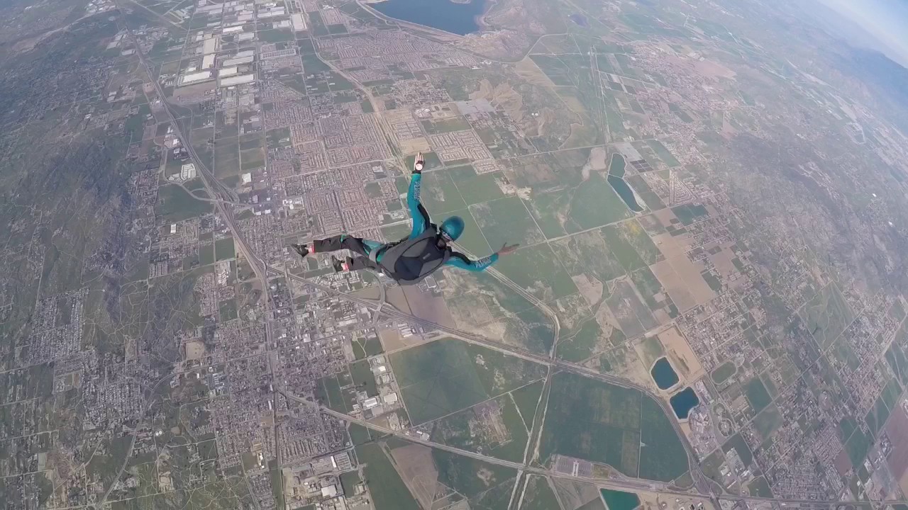 CARLY GETS PUSHED OUT OF A PLANE DURING AFF!