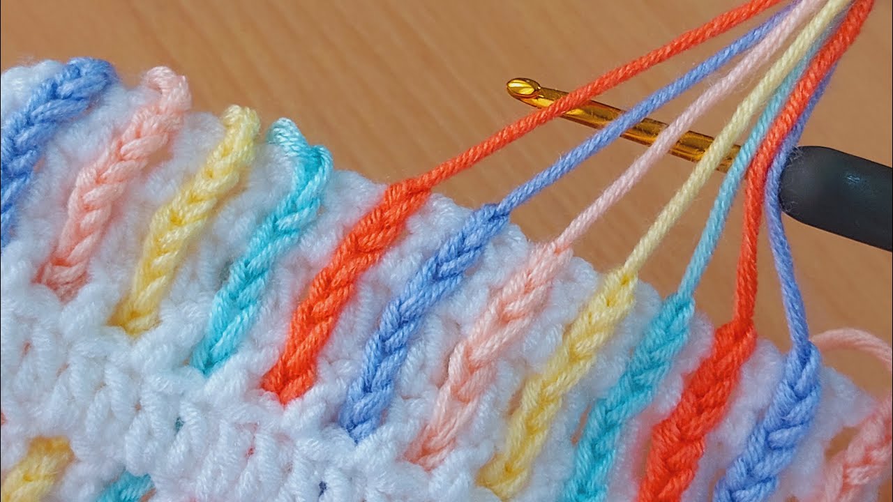 Easy crochet knitting with scarce yarns/artık iplerle kolay  tığ işi örgü modeli