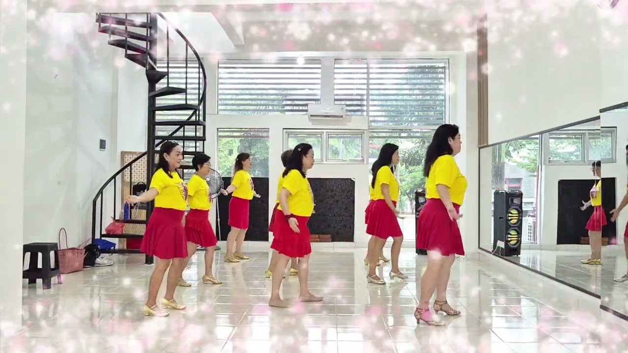 TAHUN BARU DALAM ANUGRAH TUHAN#CHOREO @miskefindrianipaduli2973 