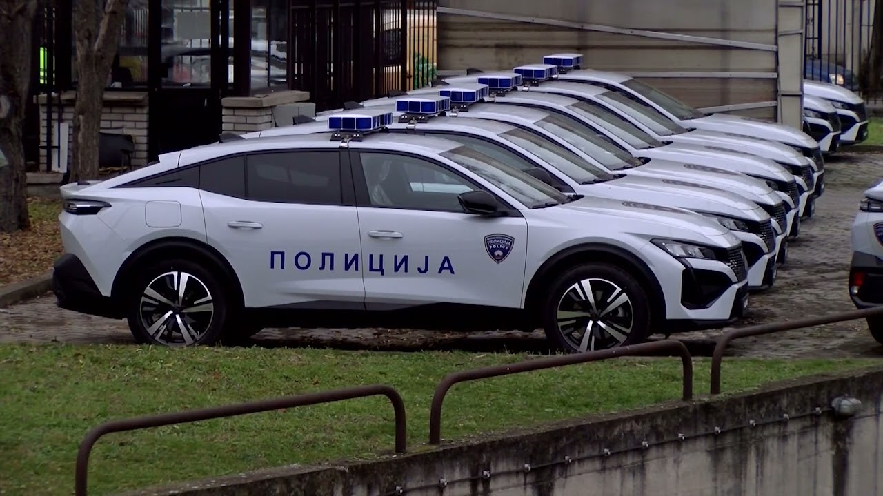 Полицискиот синдикат алармира: Новите возила завршуваат кај командири и началници, не на терен