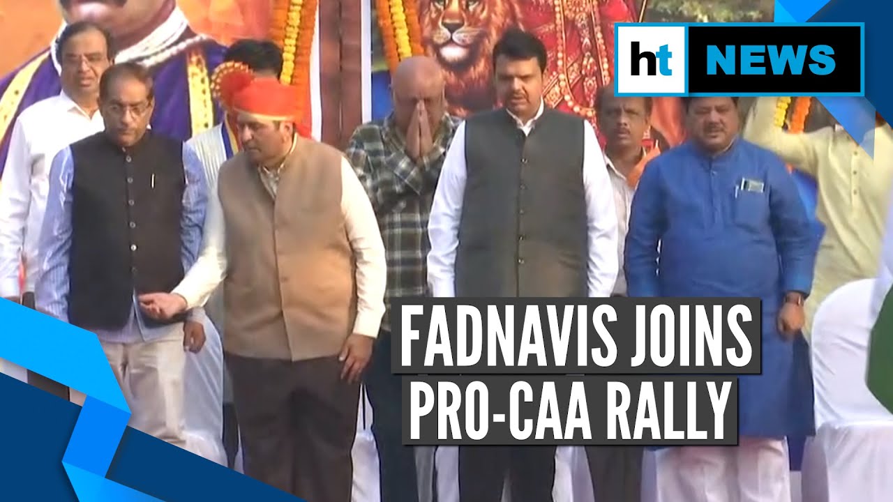 Fadnavis joins pro-CAA rally in Mumbai, anti-CAA rally organised at Azad Maidan
