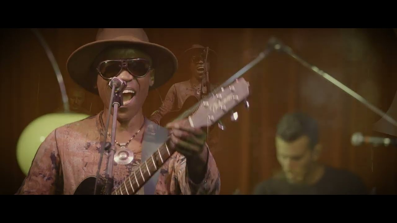 Going Home ( Akwe_News_Band )