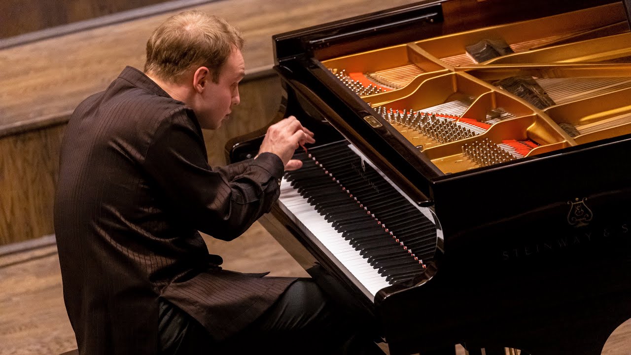 LISZT Totentanz S. 525 (G. Bertolazzi, Live)