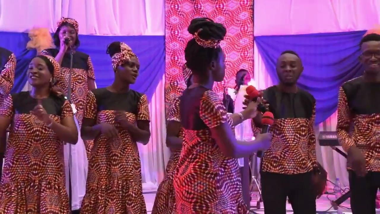 Compile Emmanuel Bayiha