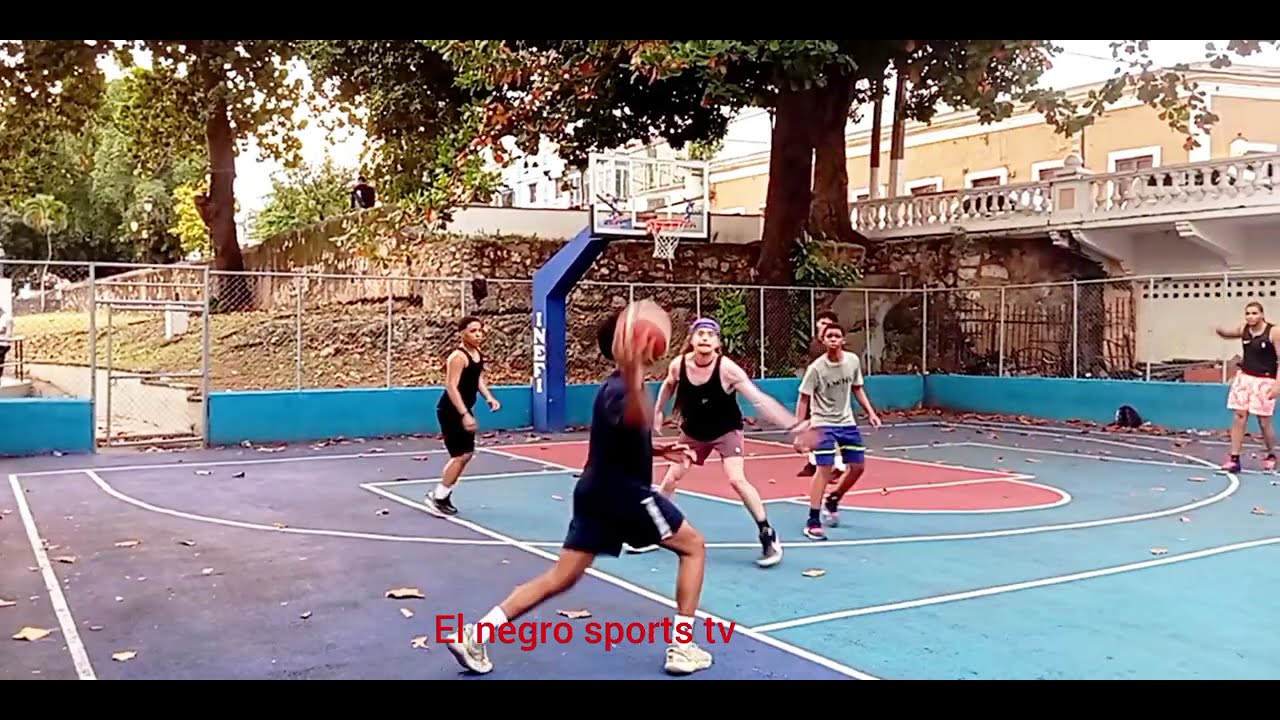 CANCHA DE BALONCESTO BARRIAL QUINTETO FRAY ANTONIO DE MONTESINOS 