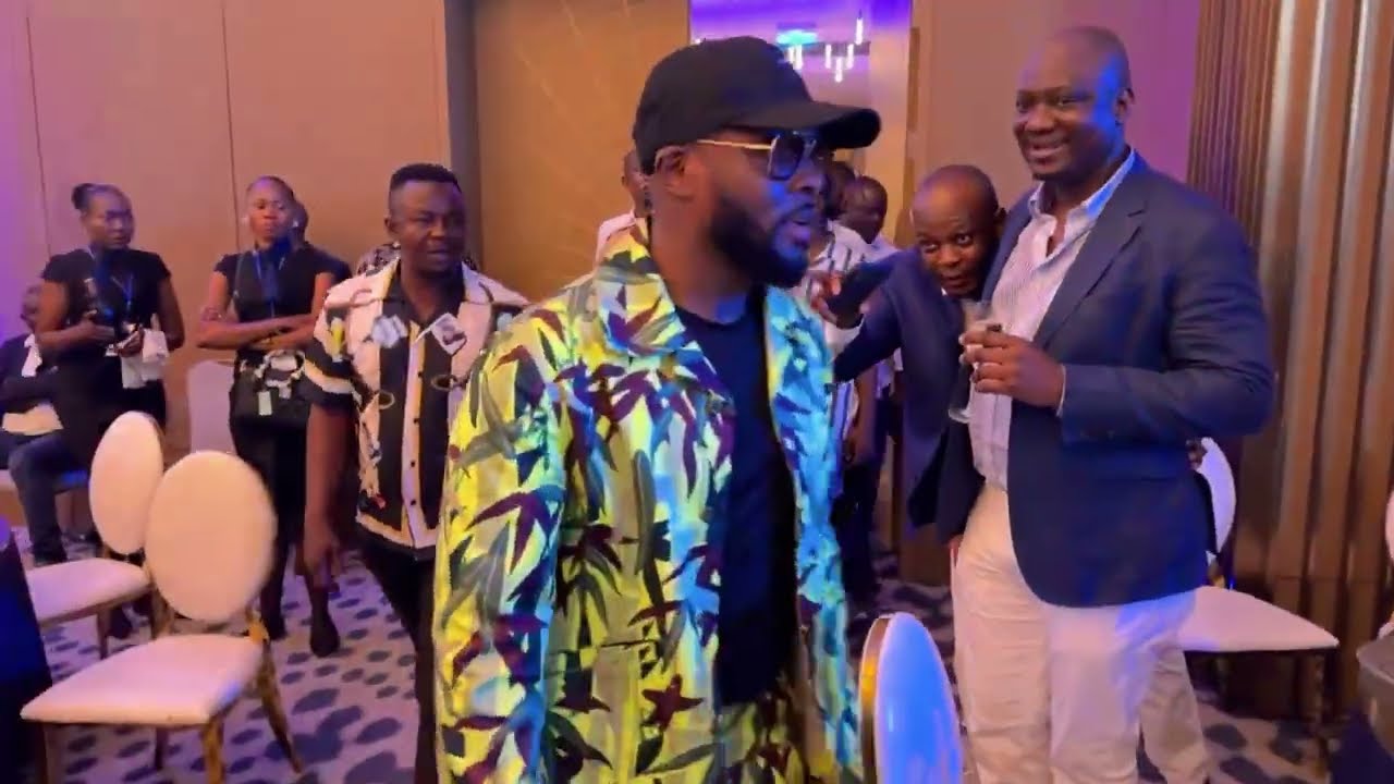HERITIER WATA LA PULGA EN CONCERT LIVE #HiltonHotels AVEC LA TEAM WATA