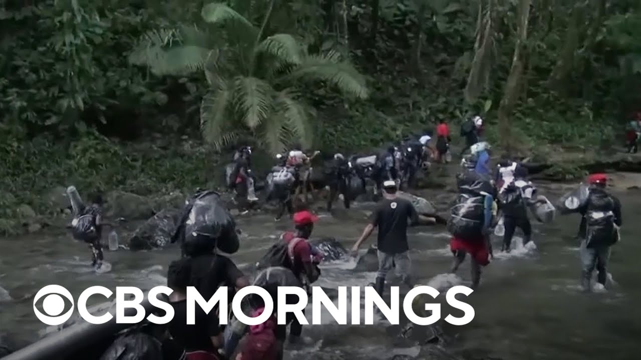 Thousands of migrants gather on Colombian coast to attempt dangerous crossing toward the U.S.
