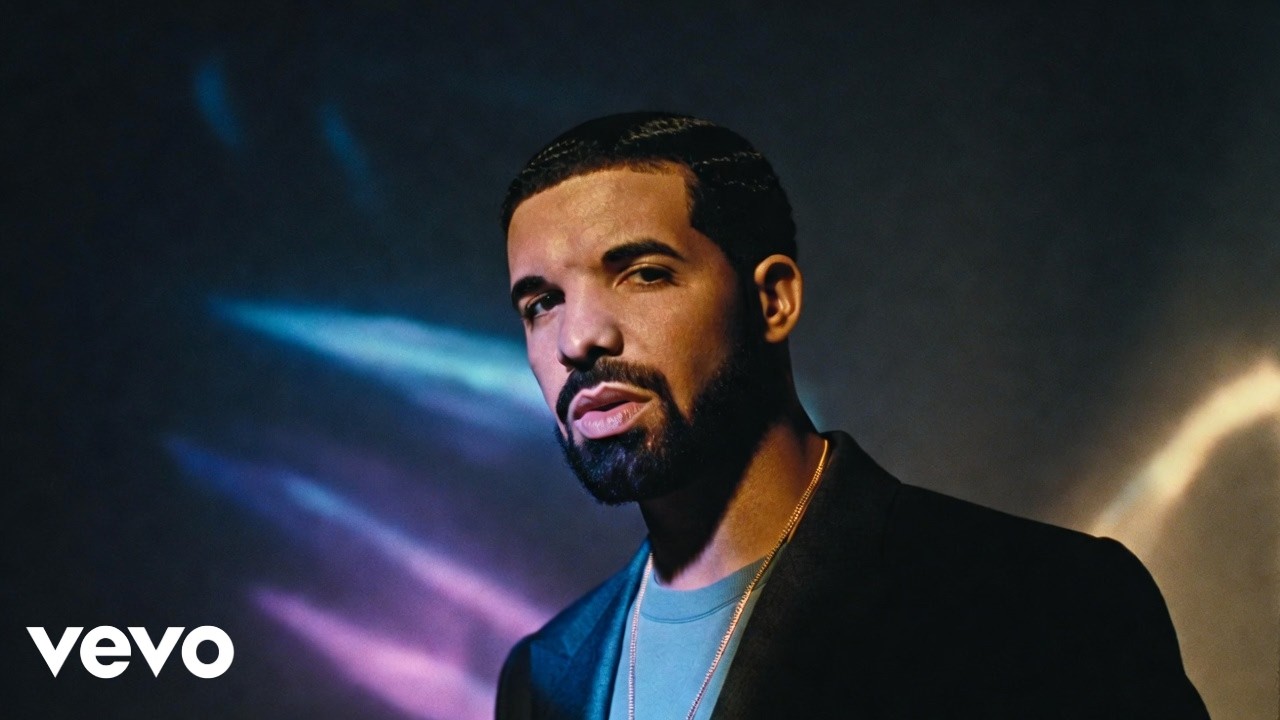 Drake x Hoodchemy – 7 Track Mix Vol. 3 (Official Black & White Edition)