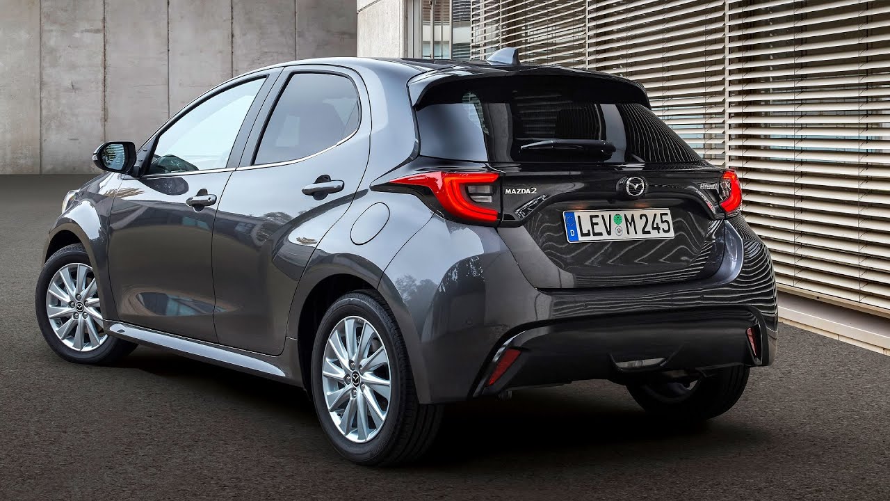 Новая Mazda 2 2022 года &mdash; гибридный супермини-автомобиль