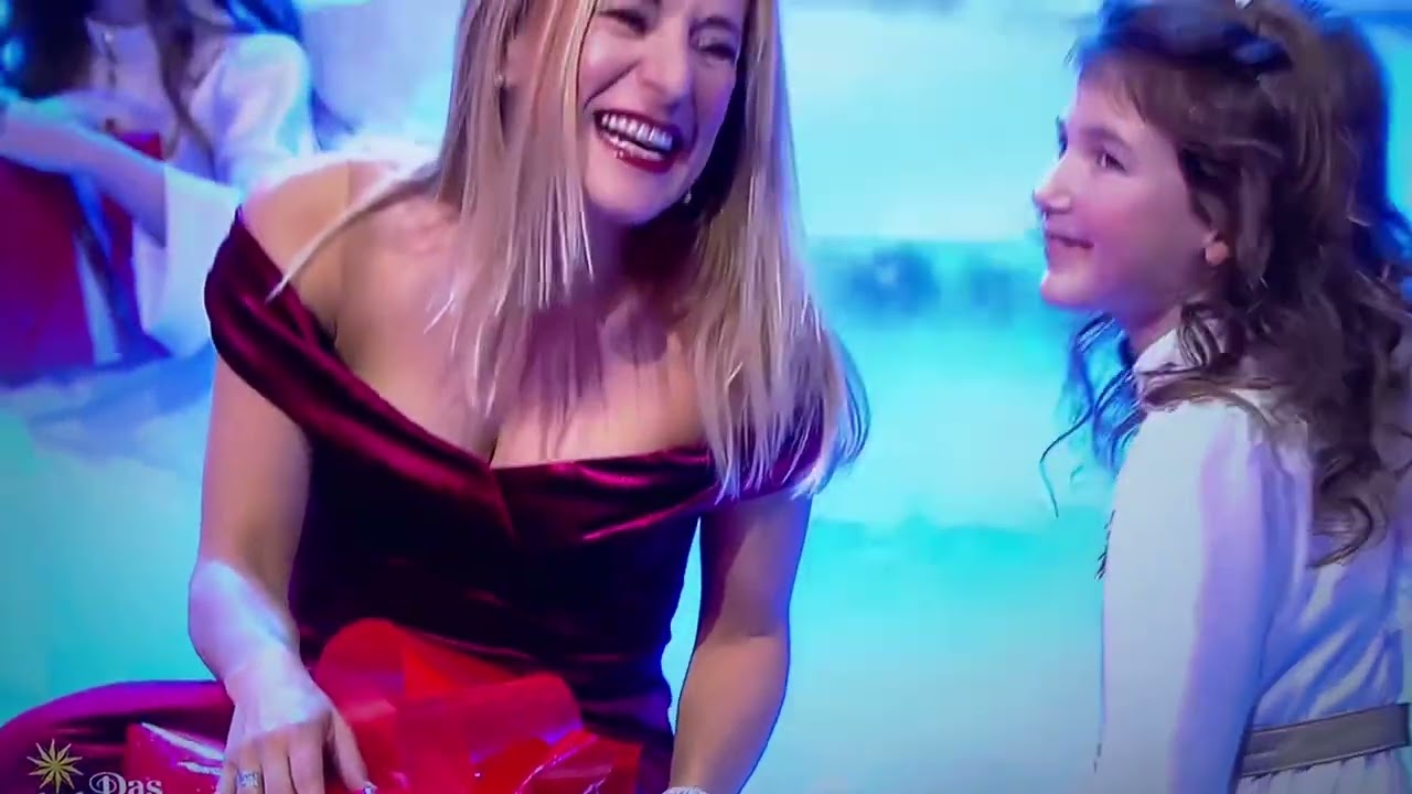 Stefanie Hertel bei Das Adventsfest der 100.000 Lichter am 29.11.2025 in Suhl 