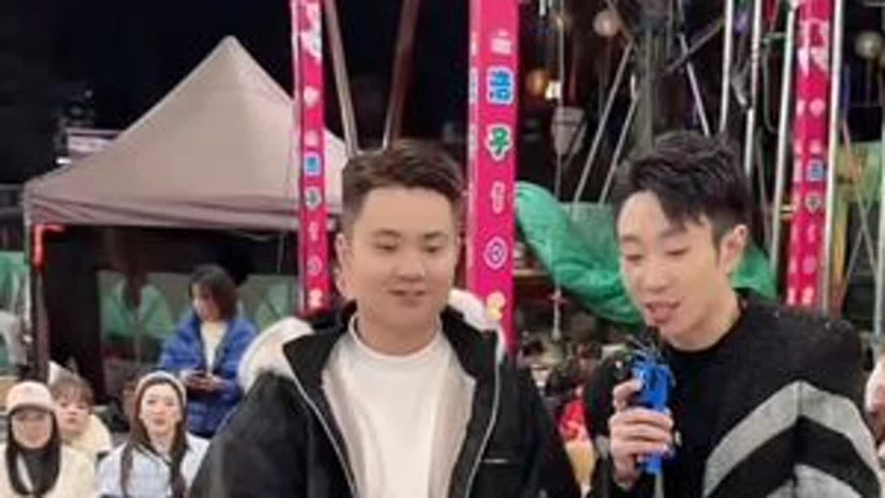 吃满了吃满了