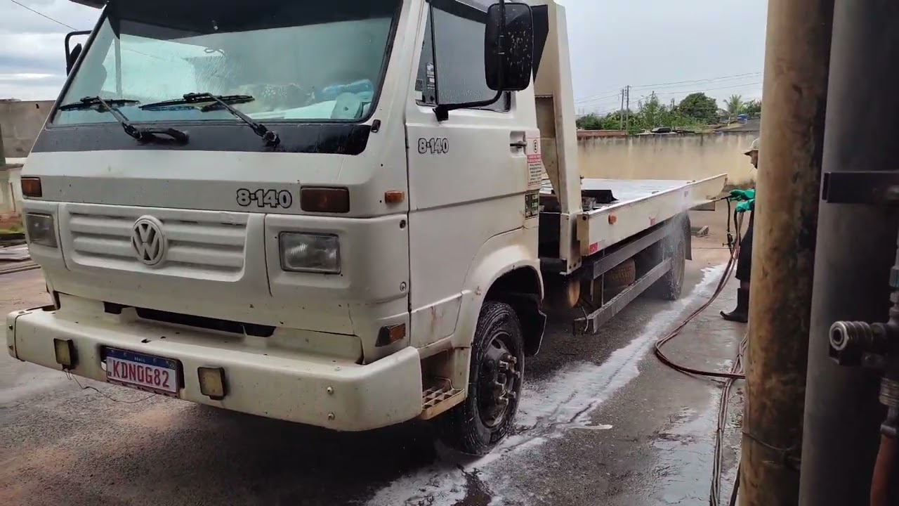 Tirando 5 kg de terra do #caminh&atilde;o  , lavagem no truk&atilde;o lava jato