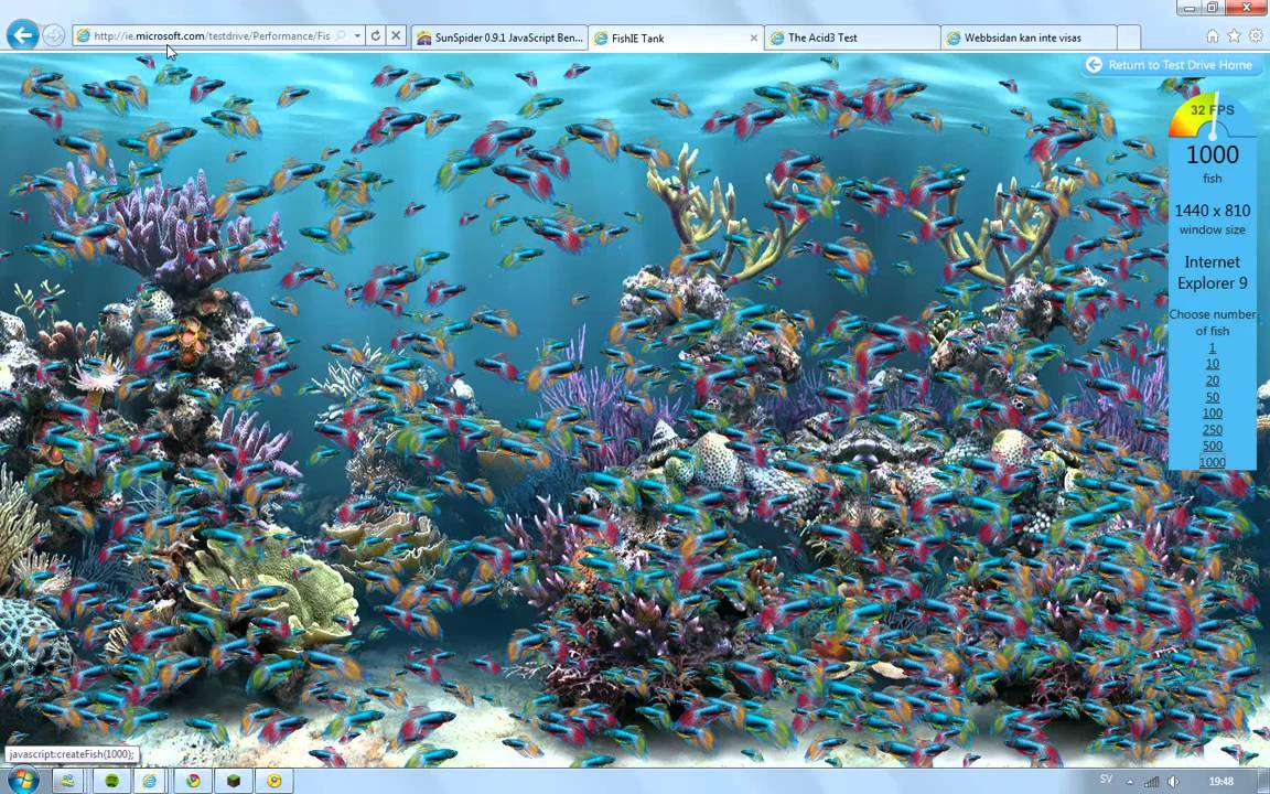Internet Explorer 9 VS Google Chrome 10, FISH TANK TEST!