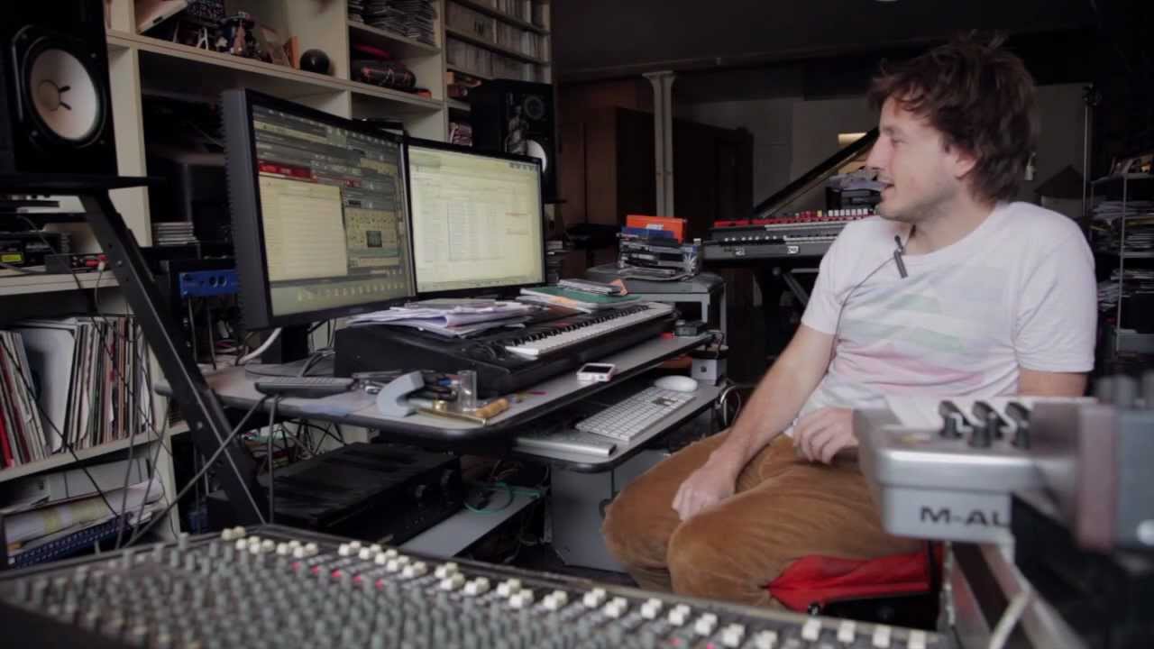 In The Studio with Daniel Pemberton!
