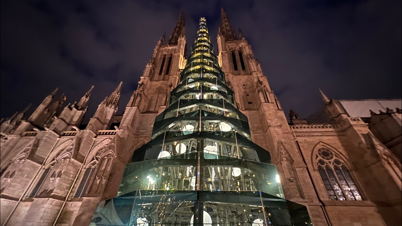 Sapin de verre &agrave; Bordeaux : installation