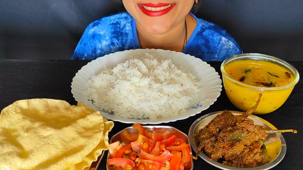 EATING DAL CHAWAL || BAINGAN KI KALAUNJI 🤤(Bharwa Baingan) PAPAD #asmr #mukbang #food #foodie