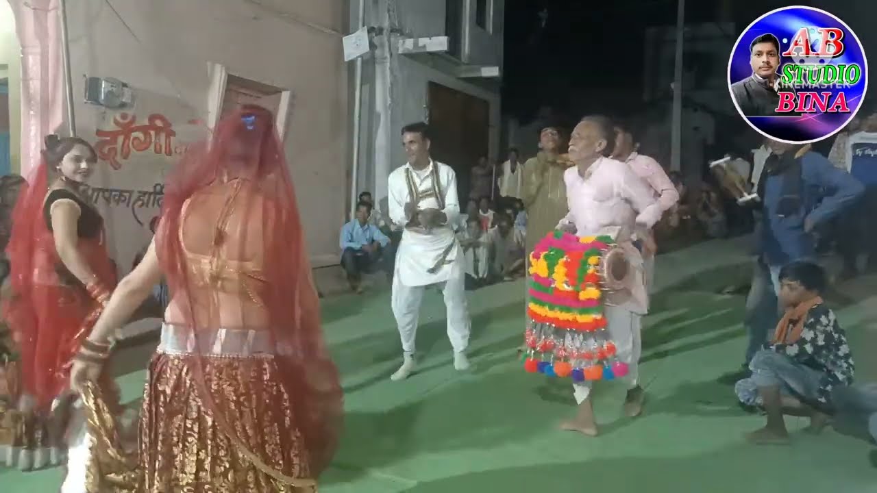 बुन्देली देशी राई//गोरी के बिछिया बाजना होले होले बाजे//ढोलक वादक दीपू नागर मृदंग वादक तुलसी नागर