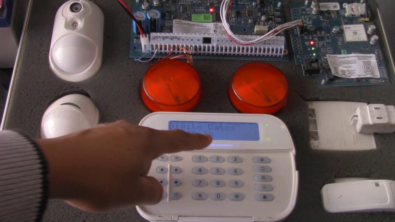 Power Series NEO - Configuración de envío de mensajes de texto a varios números telefónicos