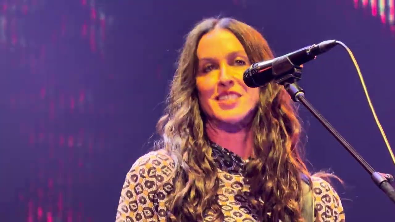 Alanis Morissette - Hands Clean (Live in Las Vegas, 10-22-25) (4K HDR, HQ Audio)