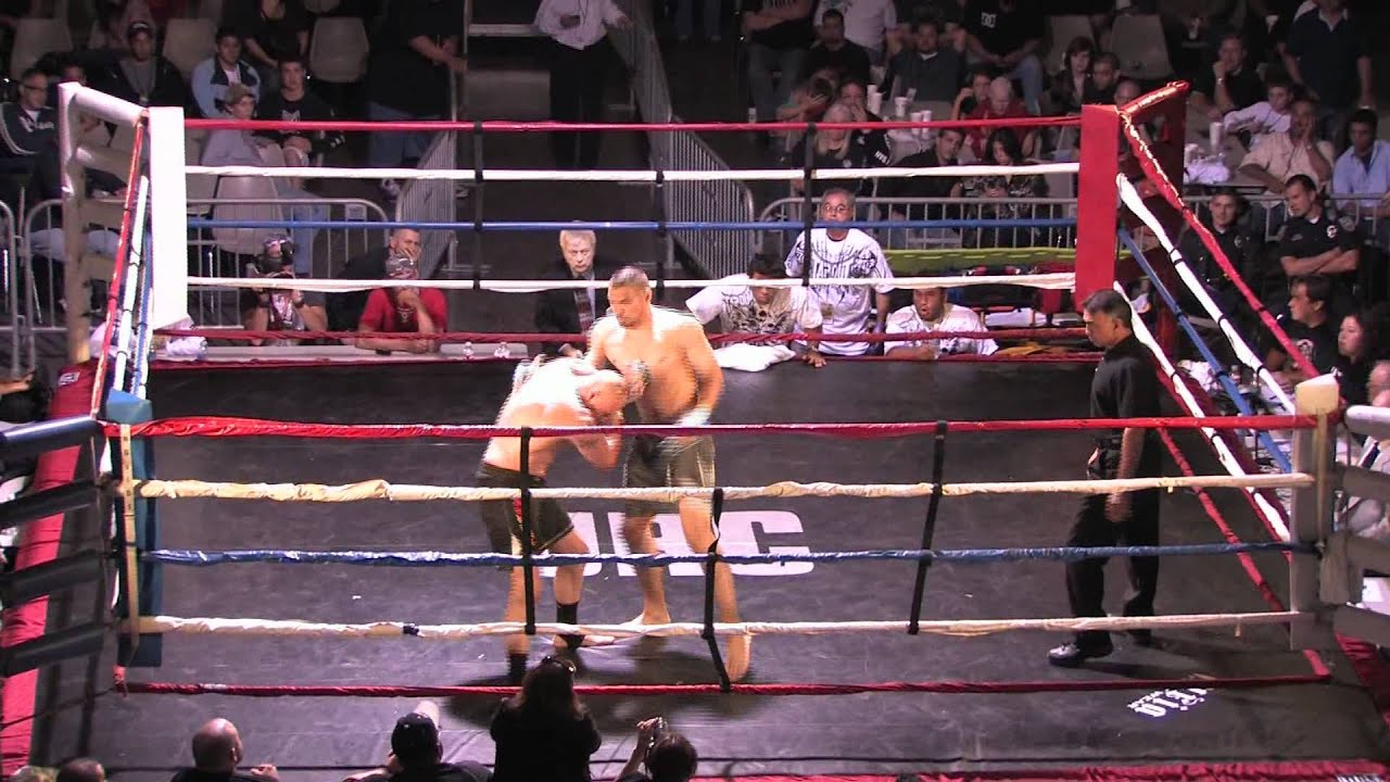 Jon El Jaguar Kirk Vs Izzy Johnson  DOUBLE BACK FLIP!!