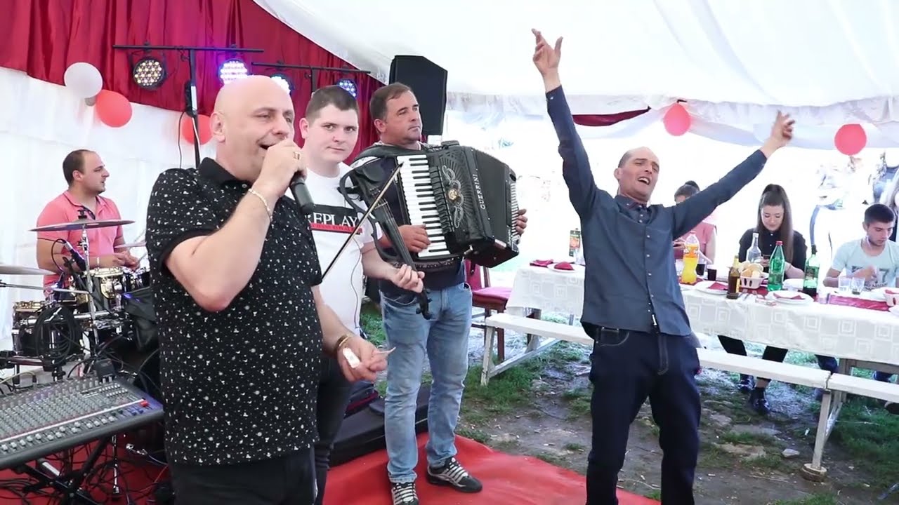 JELE - PRVI SAM TE LJUBIO NA TRAVI - (LIVE) - Produkcija Urosevic - Produkcija Kruna