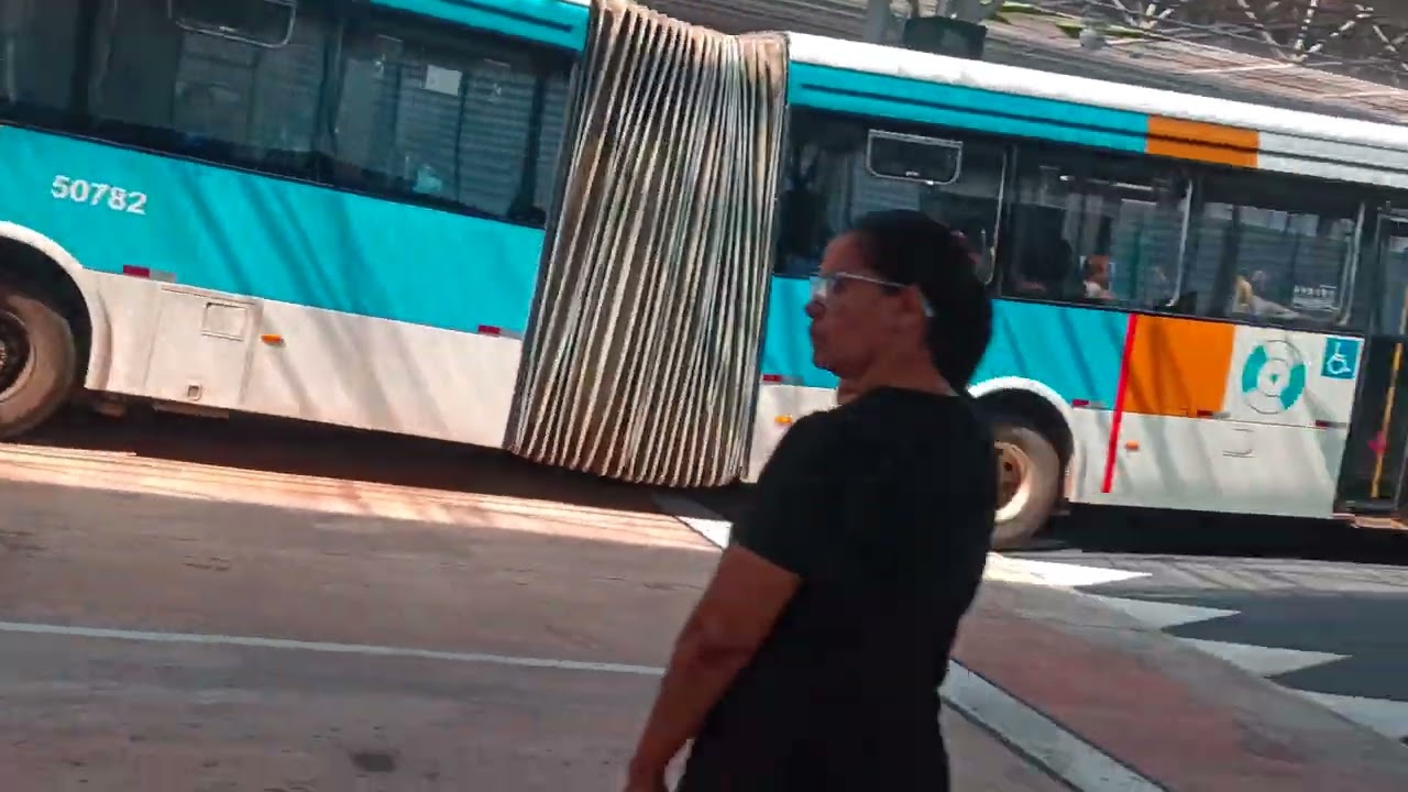   terminal de ônibus Praça da Bíblia Goiânia