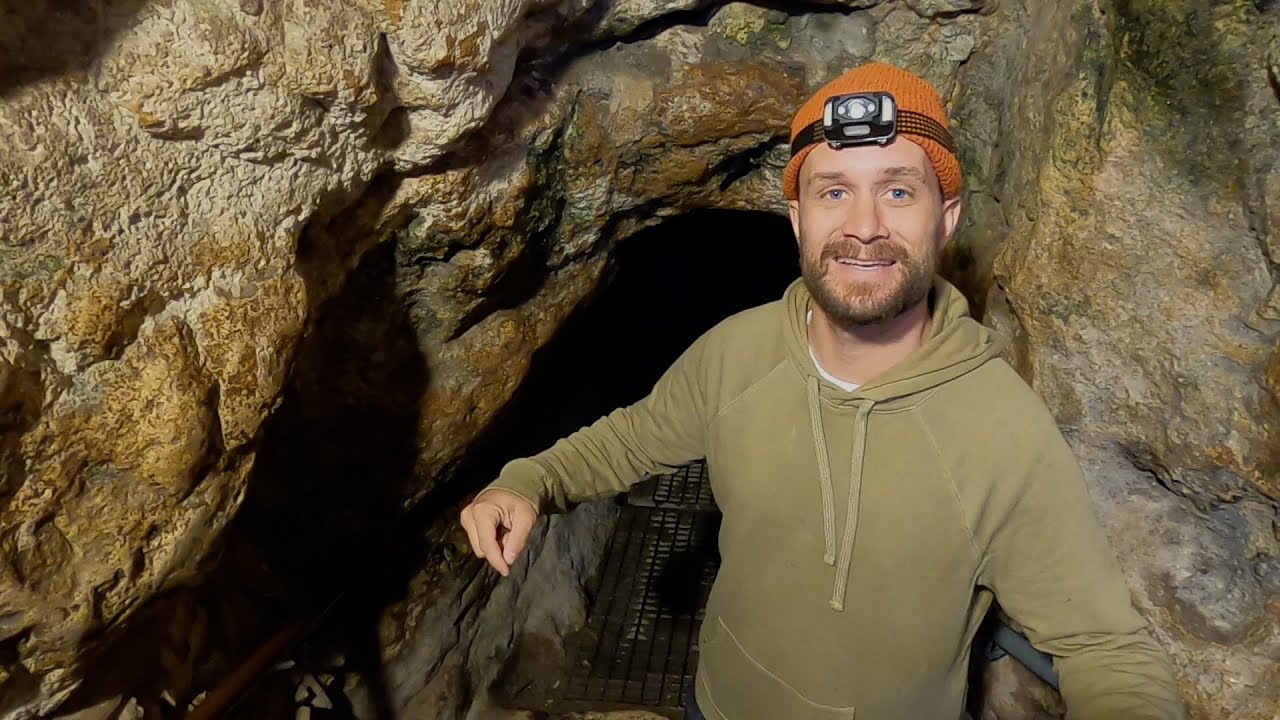 ON LOCATION: ISRAEL – Hezekiah’s Tunnel – Walking Through History
