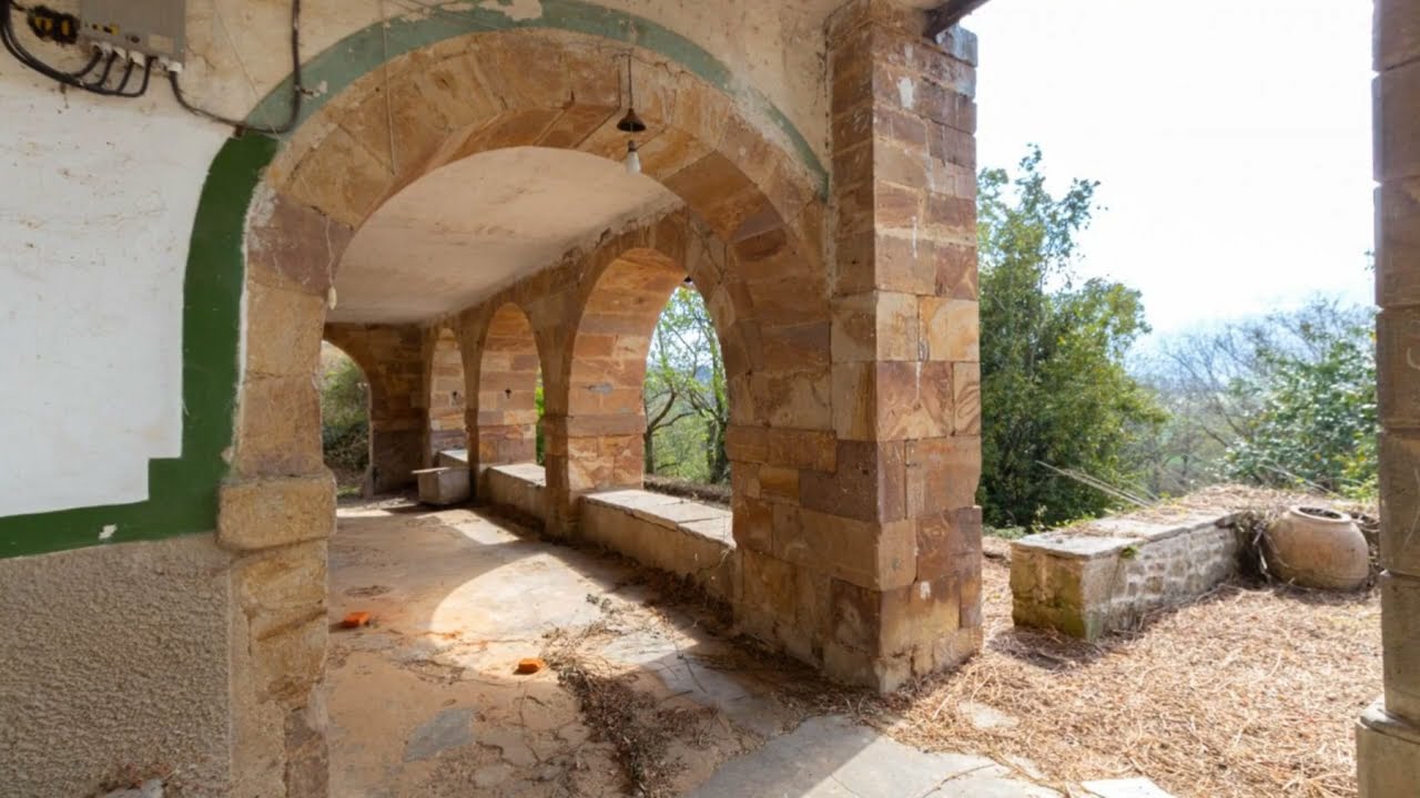 ¡VENDIDO! IMPRESIONANTE CASA EN EL VALLE DE MENA. 07700-13