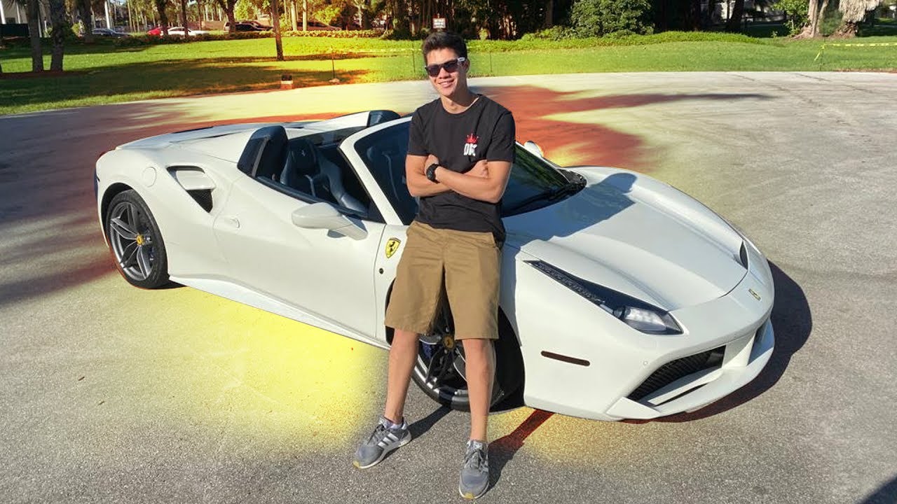 ROLE DE FERRARI 488 SPIDER NAS RUAS DE MIAMI!