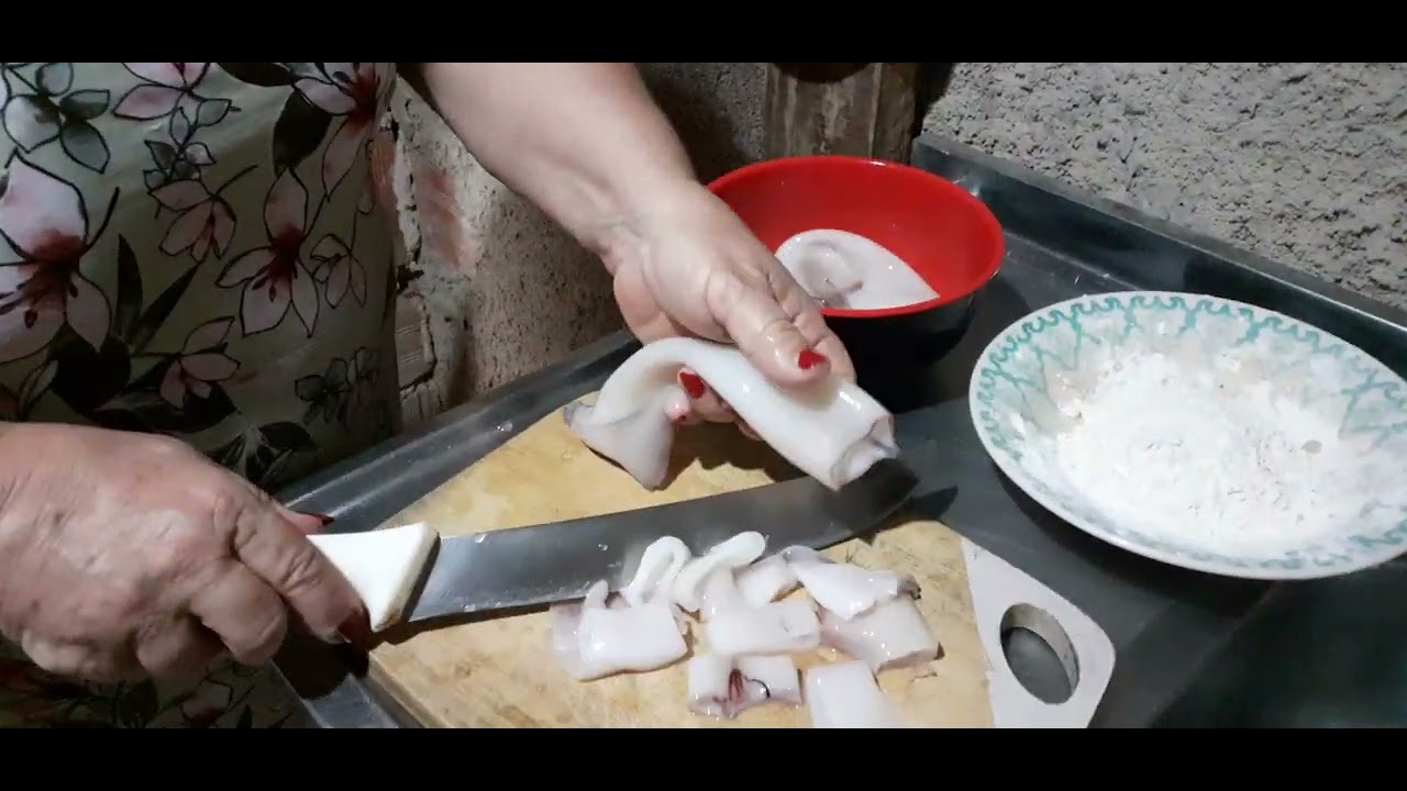 Fruto do mar 🦞  Lula...quem não  conhece  ,é  assim 🙏