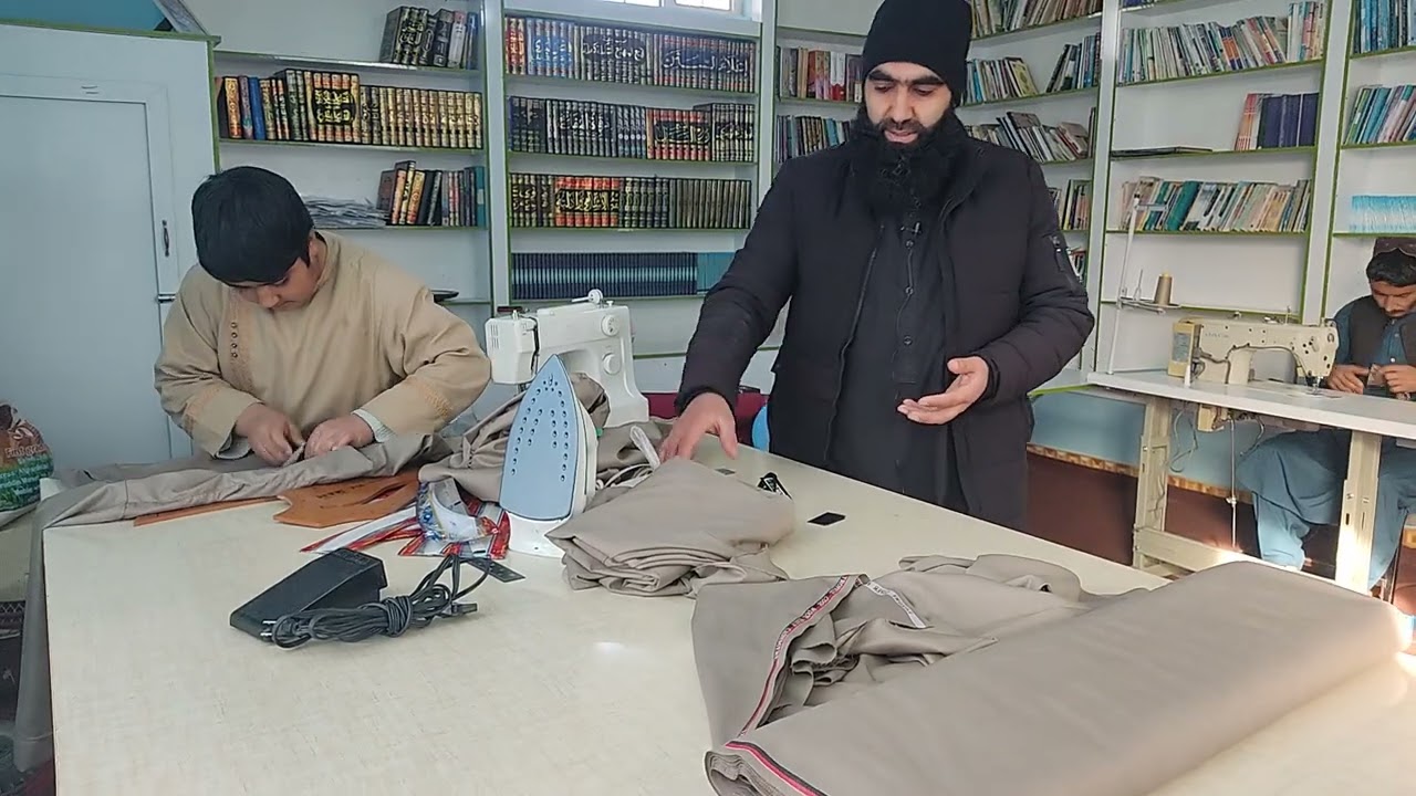 نجات از بیکاری و خود کفائی فردی اطفال بی بضاعت و ایتام نازنین