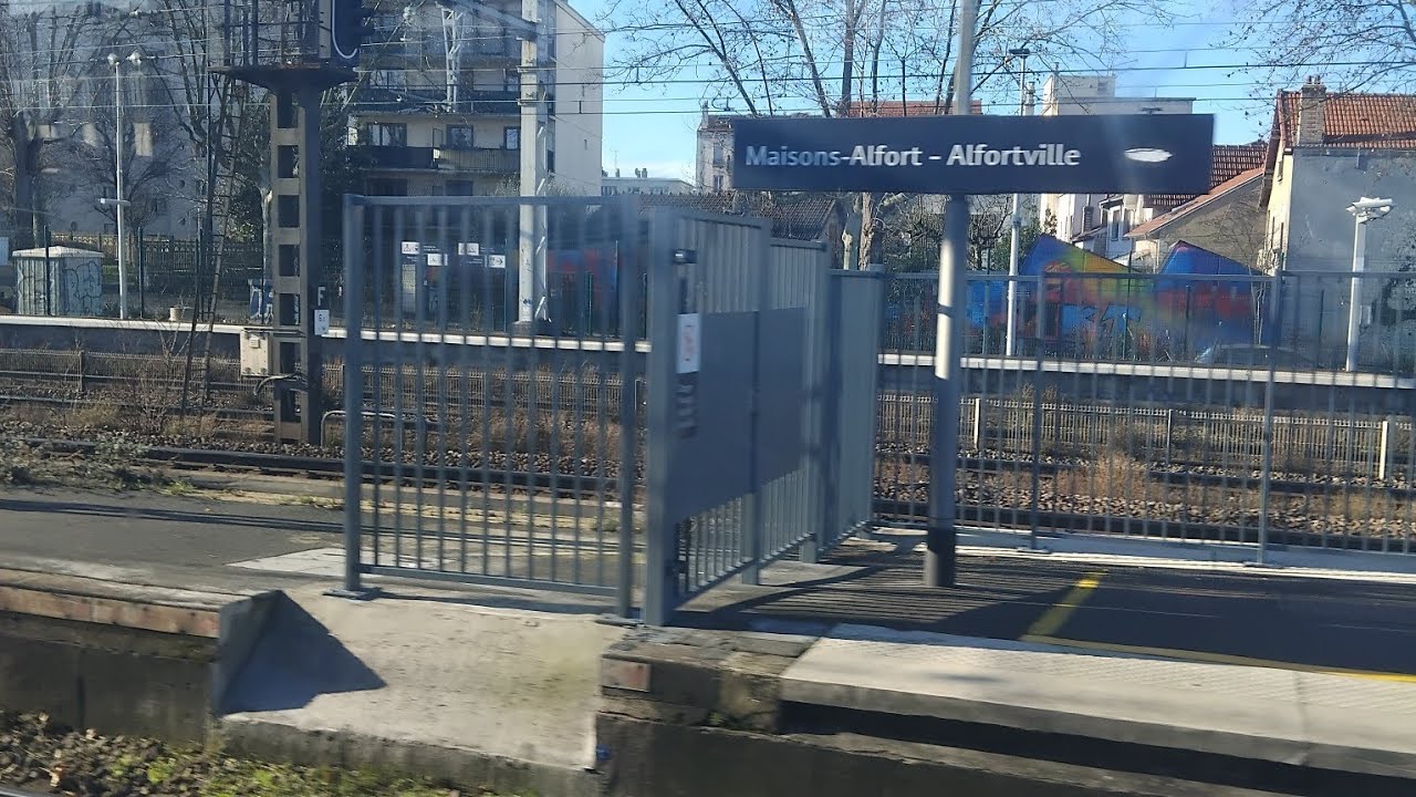 Spot a la passerelle de maisons alfort alfortville 
