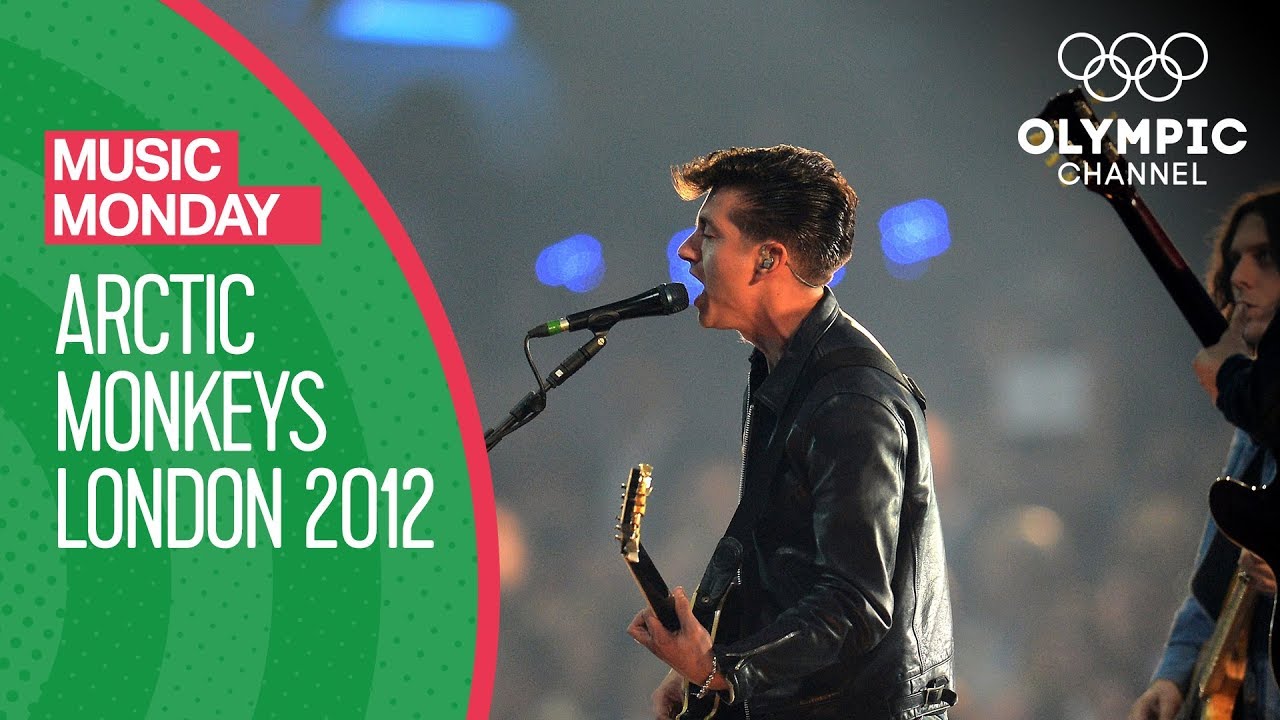 I Bet You Look Good on the Dancefloor - Arctic Monkeys live @London 2012 | Music Monday