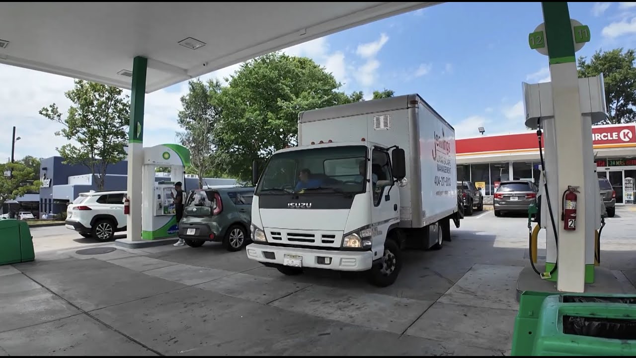 Georgia gas prices could jump as Kemp&rsquo;s gas tax suspension nears end
