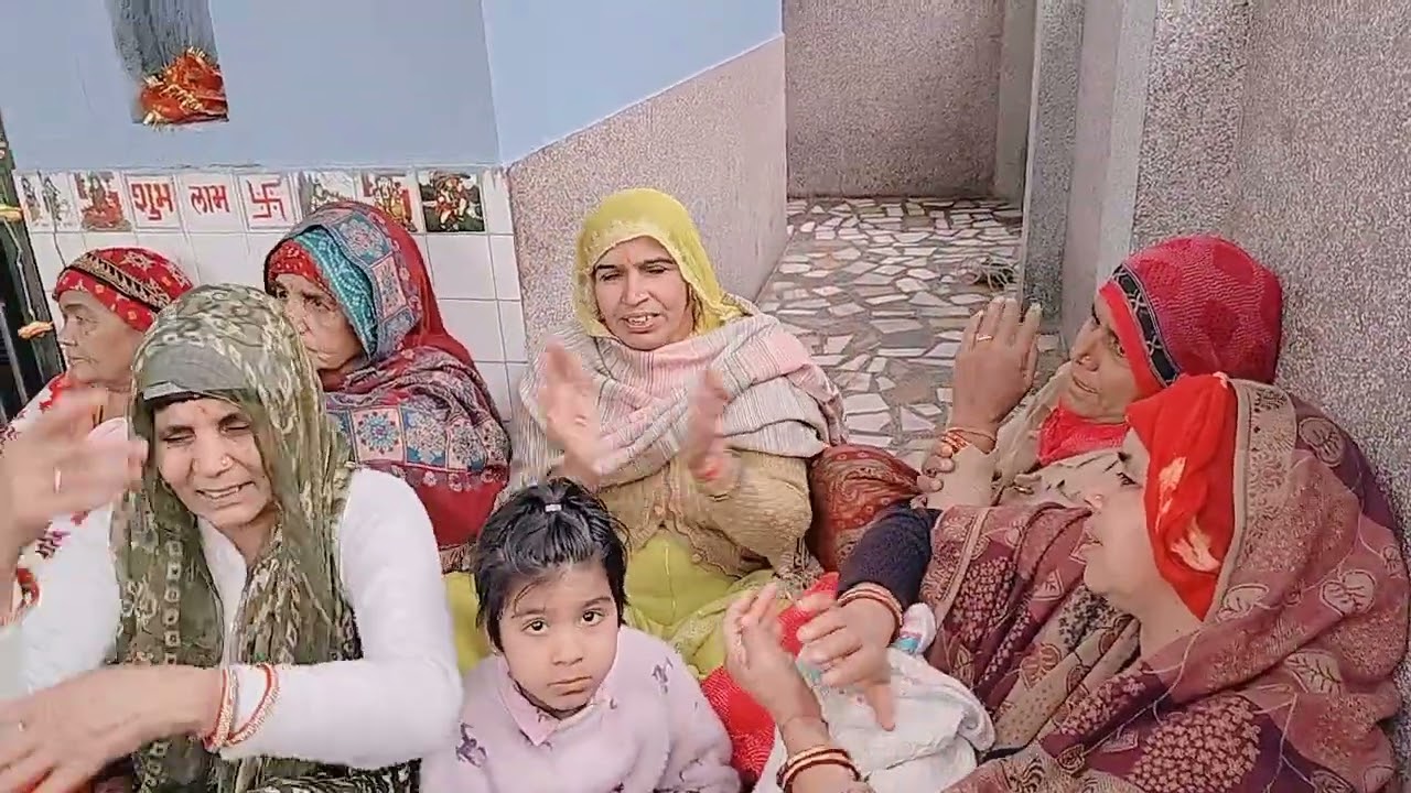 आकर 16श्रंगार मगेजन झुल रही बागा म सुपरहिट भजन 🙏🙏