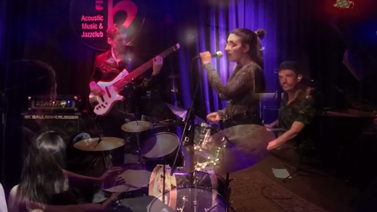 Alfonsina y el mar - TRES Latin Jazz & Lucía Boffo