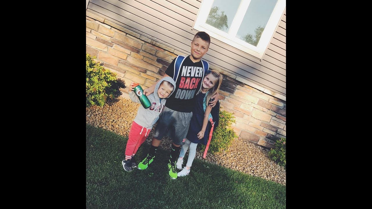 First day of school VLOG!  -Fourth & Second grade, NEW Pump, Type one second grader)
