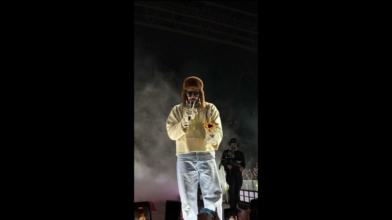 (FREE) Bad Bunny Type Beat - 