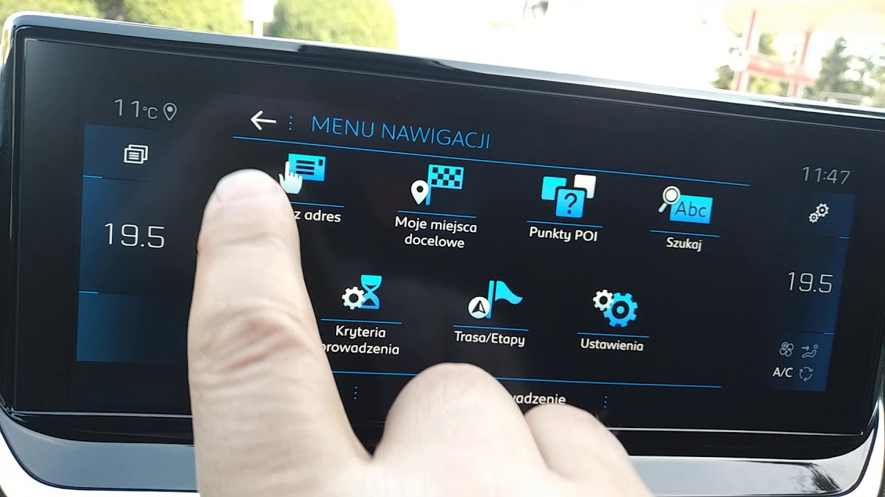 Peugeot - uruchamianie głosowych komend nawigacji (nawiguj do...)