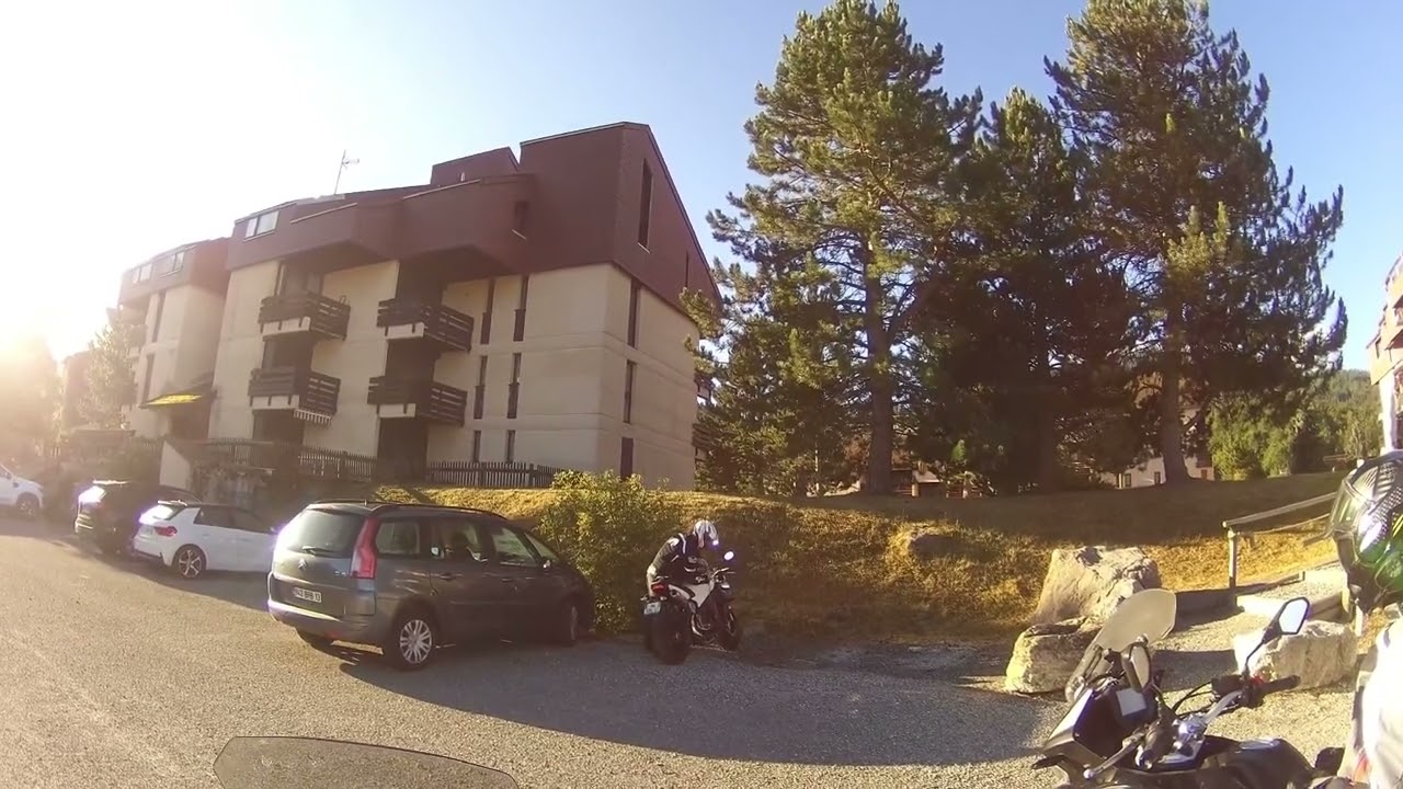tonton road trip moto guzzi v85tt cambox v4 pro