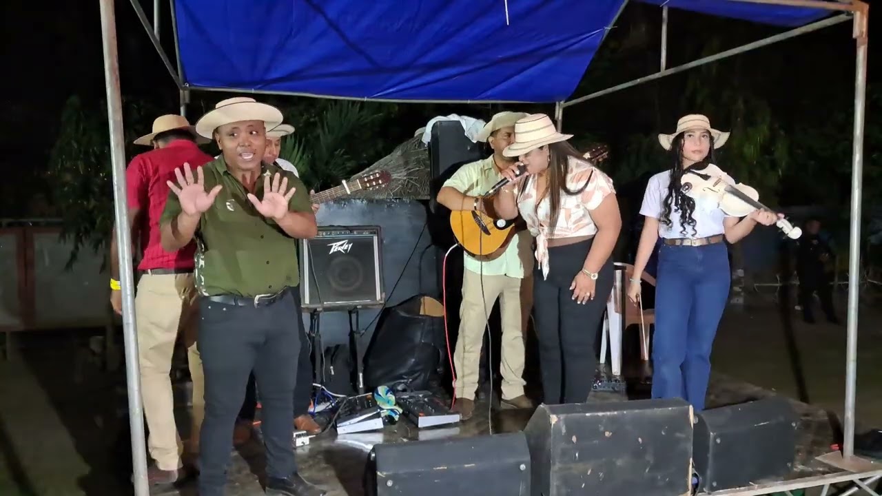 Cantadera en Pedernal torrente Seis Maulina #musica #cantadera #folklore 