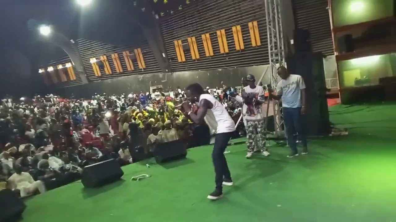 DJ PACO LIVE Cices ( R.de koubanao à Dakar )