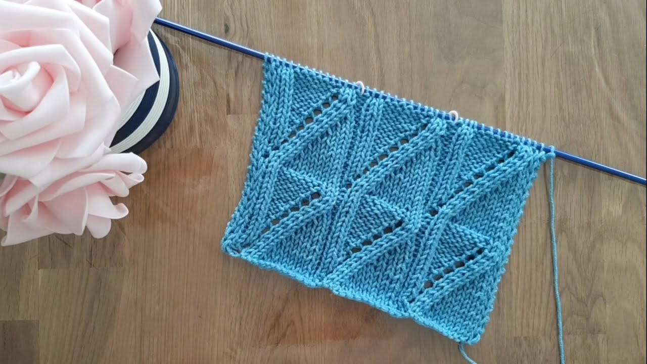Motivo traforato ai ferri n° 165 / Lace stitch knitting / Punto calado a dos agujas