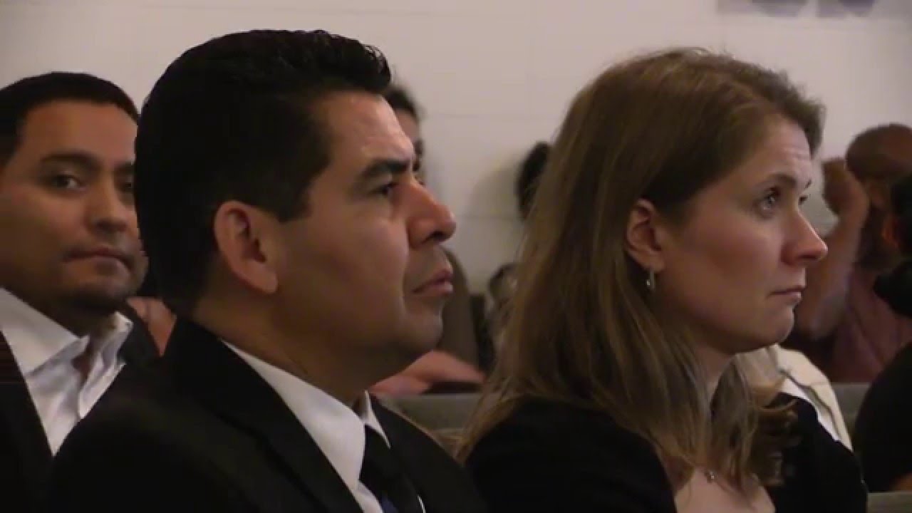 Consejos Para La Vida: El que se Junta con Sabios, Sabio Será - Sermones Cristianos