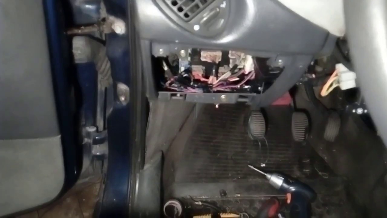lancia y (840) снятие приборной панели и замена радиатора  печки