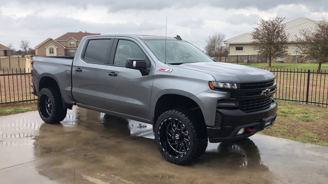 21’ Chevy Trailboss with 22x12 TIS 544